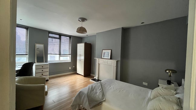 Double Room in Town Center  Main Photo