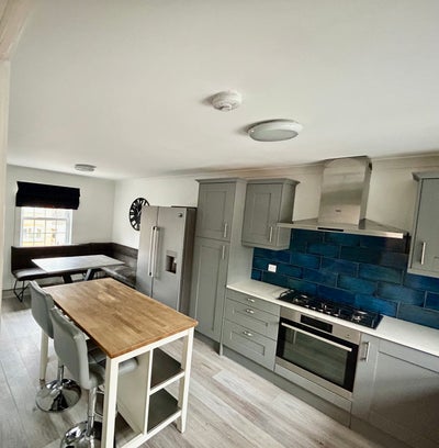 6rooms-sleep10 Equivalent to &pound;22.14pppn Bills Inc  Main Photo