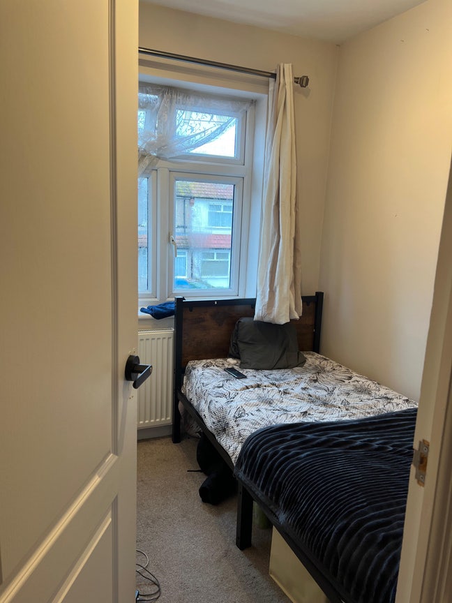 Box room available  Main Photo