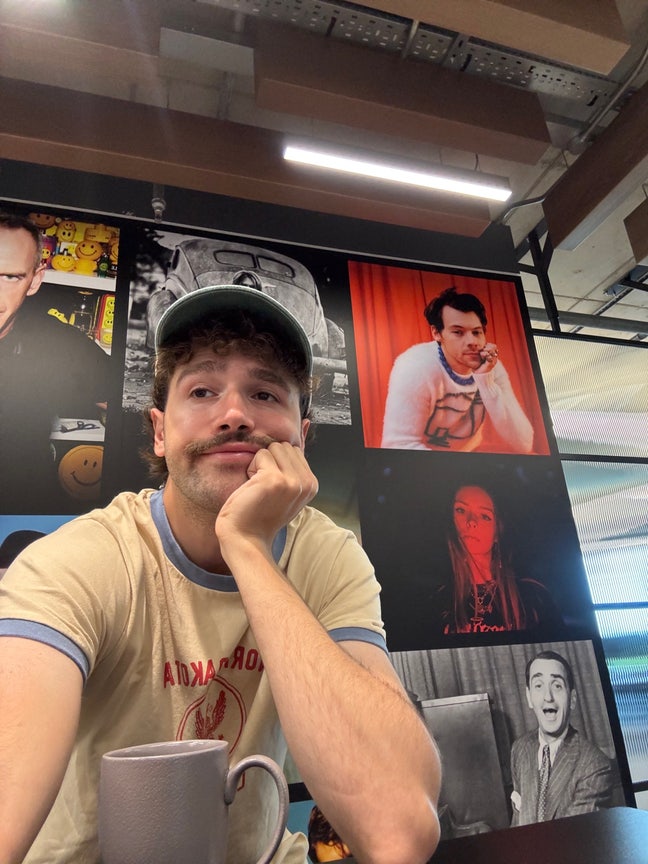 Antonio 26yo chill guy :) Main Photo