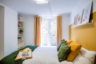 Friendly house looking for new housemate Main Photo