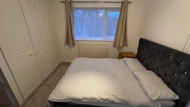 2 Single and 1 Double room near RSH,  Main Photo