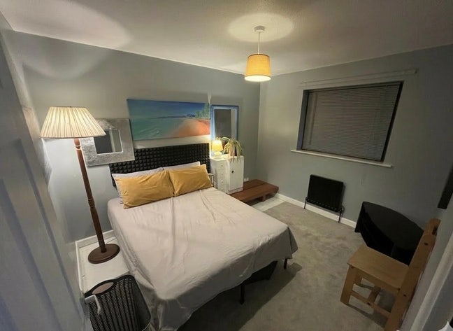 Double room to rent  Main Photo