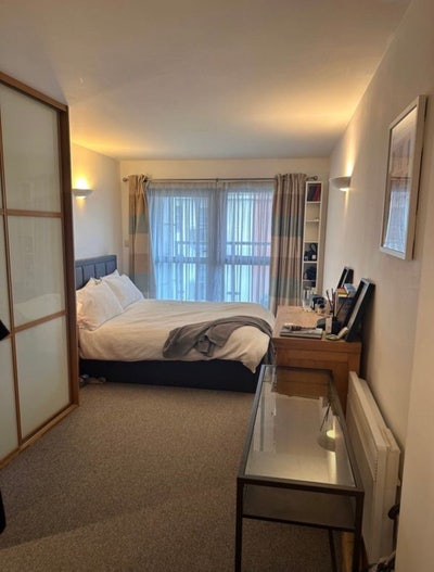 Modern ensuite room to rent in De Beauvoir Main Photo