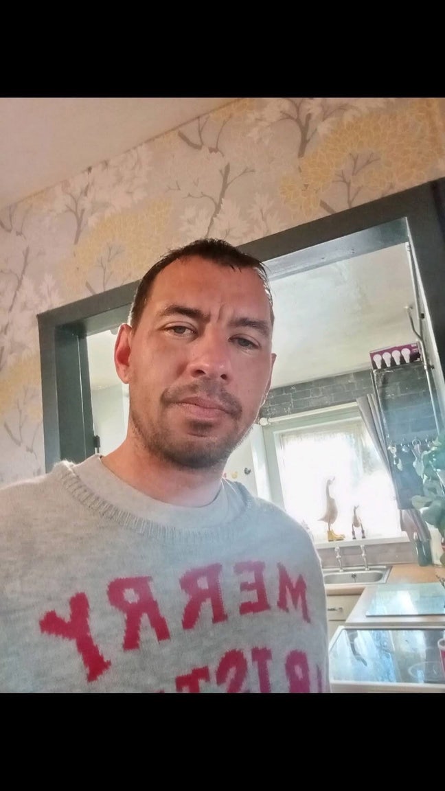 41 year old Male seeks a single or double room Main Photo