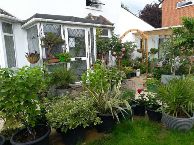 En-suite Double Room Langley Slough Main Photo