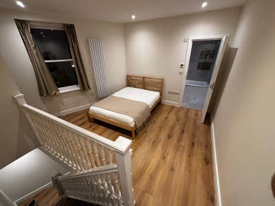 Newly refurbed 1-bed split level in West Hampstead Main Photo