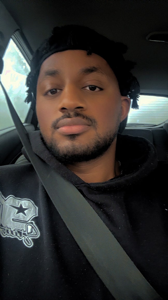 Looking for roommate Main Photo