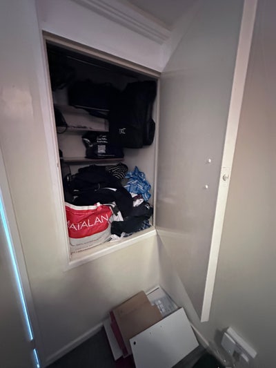 Semi double bed furnished  Main Photo