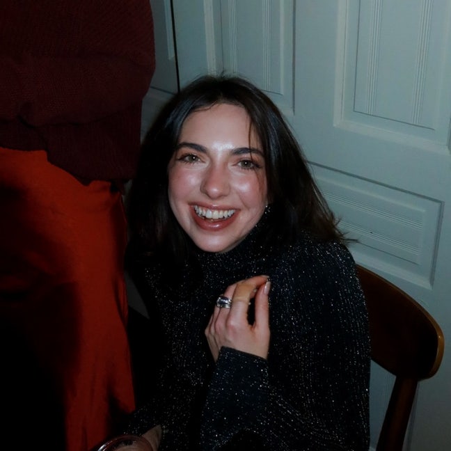 DC to London Girlie Looking for Friendly Flatmates Main Photo