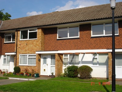 Spacious Room Near Hampton Court Main Photo