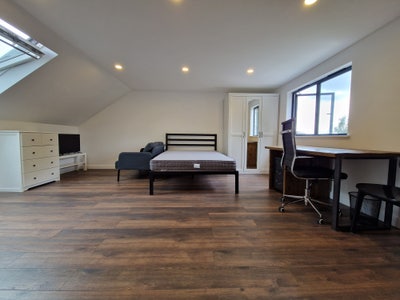 Studio with Separate Kitchen, All Bills Included Main Photo