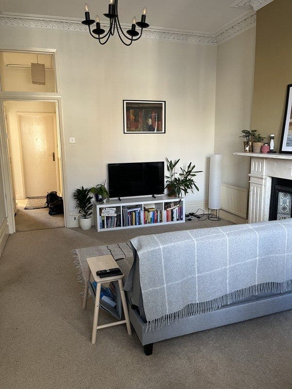 Cosy home in quiet street Main Photo