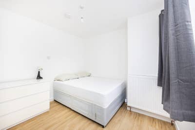 Radiant Room Next to Commercial Road–E1 🏠Shadwell Main Photo