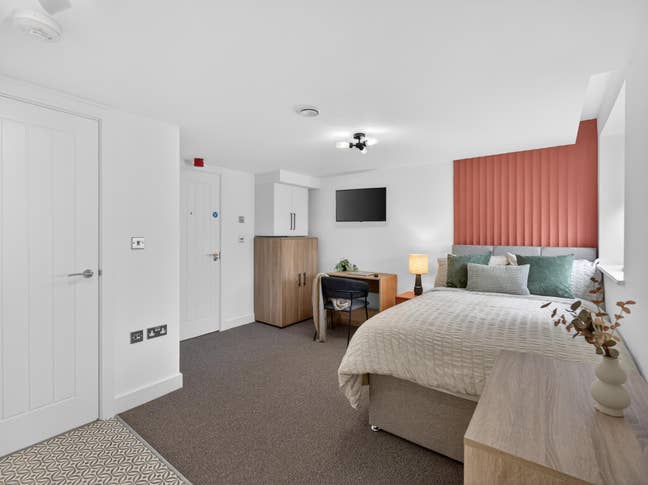 ✨Modern Rooms Near Royal Derby Hospital✨ Main Photo