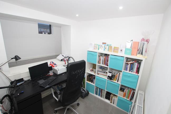 High Spec, Two Bed Furnished Apartment in RG1 Main Photo