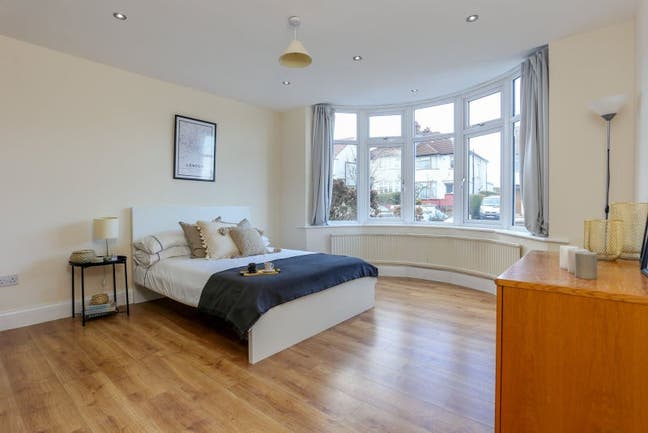 3 double rooms in the same property  Main Photo