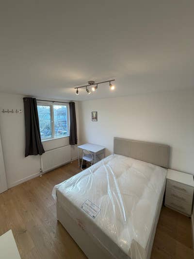 Newly refurbished double room in shared house.  Main Photo