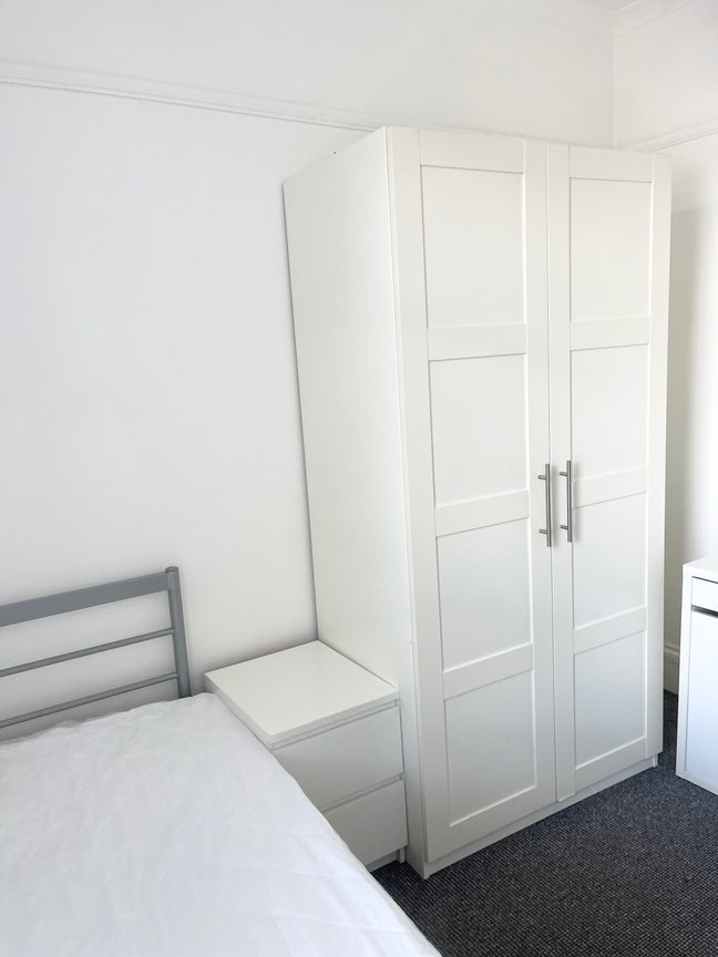 Stunning single room&pound;165, &pound;715pcm Main Photo