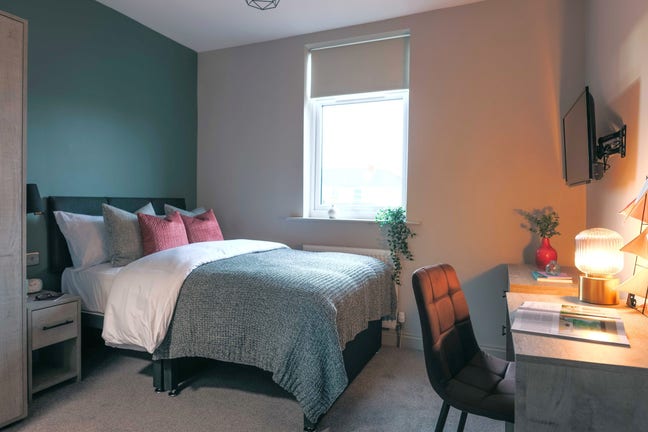 High-spec en-suite double, gorgeous SN1 house 😍 Main Photo