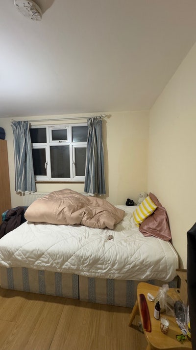 Double Room Available  Main Photo