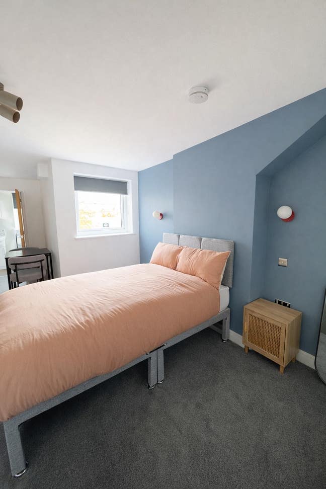 NEW Modern Studio & EnSuite Rooms | All Bills Inc  Main Photo