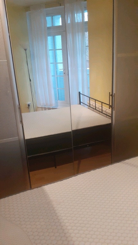 A lovely double bedroom with balcony  Main Photo