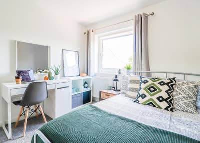 Modern Double Room Main Photo