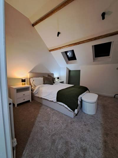 2 bedroom renovated property  Main Photo