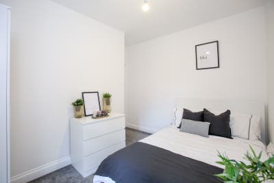Chiswick Double Bedroom Main Photo