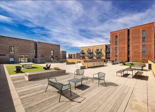 Modern Studio Flat, Barking Wharf Square, IG11 Main Photo