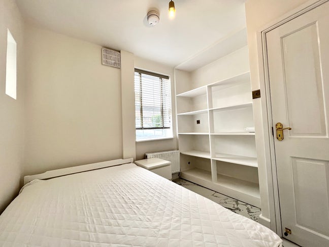 Beautiful Double Room in Wimbledon Main Photo