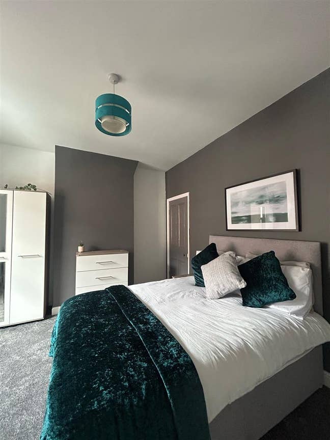 ✨ Final Room | Newcastle-under-Lyme 💛 Main Photo