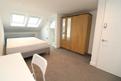 *Stunning 6 Beds New Property in Acton** Main Photo