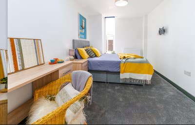 Cosy Large Double Room | Horwich | Bills Included Main Photo