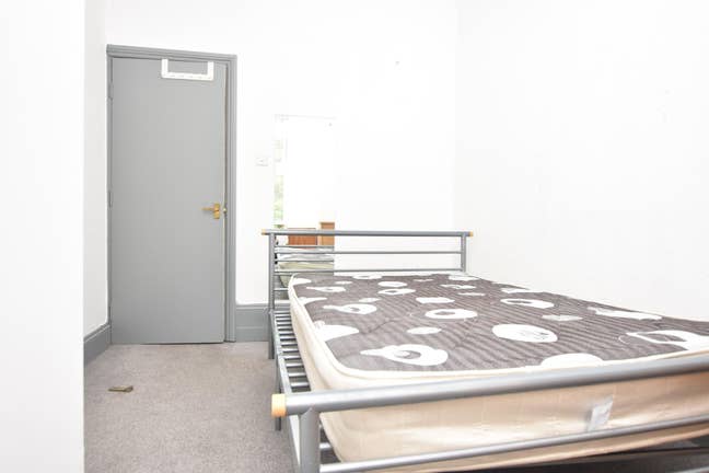 Student Room to Rent - Bristol Main Photo