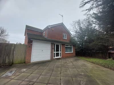 Spacious rooms from &pound;350 including bills Main Photo