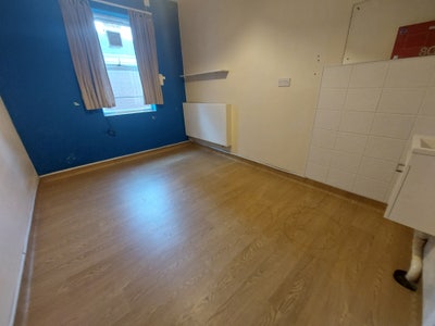 Spacious rooms available from &pound;425pcm  Main Photo