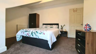 Great double rooms to rent in share house Main Photo