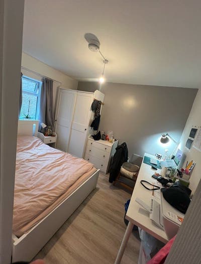 Spacious Double Room – New Cross  Main Photo