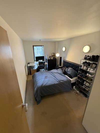 Spacious 2-Bedroom Apartment in Canning Town Main Photo