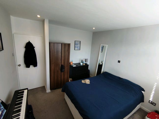 Large double bedroom in Clapham Junction  Main Photo