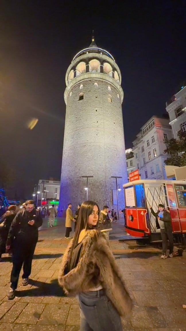 Looking for a flatmate to live in a good area  Main Photo