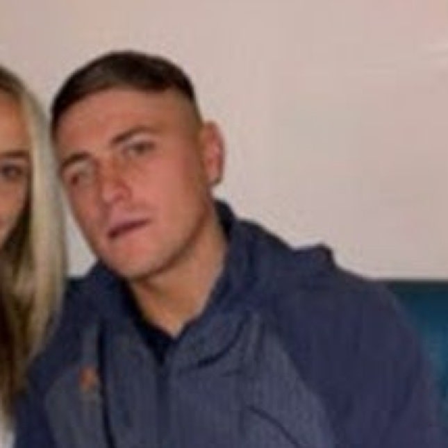 I need a room to rent monthly using dss payme... Main Photo