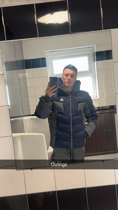 32 year old Male seeks a double room Main Photo