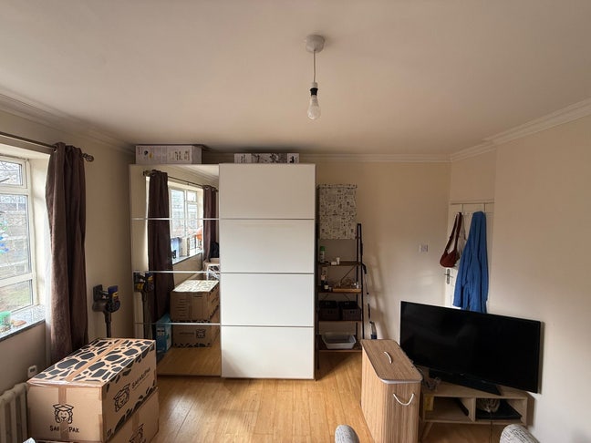 Double room avail from 1st of April in Pimlico  Main Photo