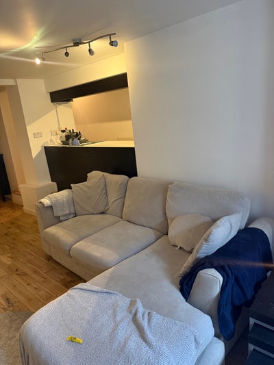 Double room available West Didsbury  Main Photo
