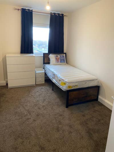 Room, Bills Included, Easy Access to Uni, City C Main Photo
