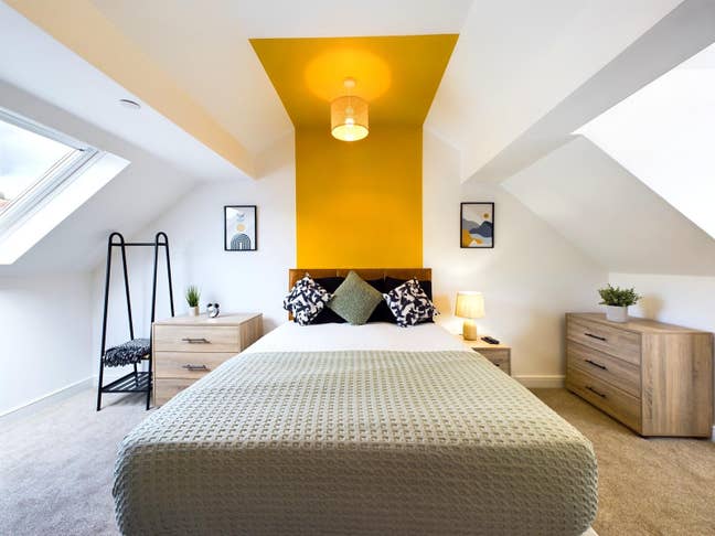 🔥 Luxury En-Suite Room | 900mb Broadband | Prime  Main Photo