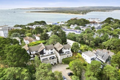 2 Bed Seaview Sandbanks Duplex Apartment Main Photo